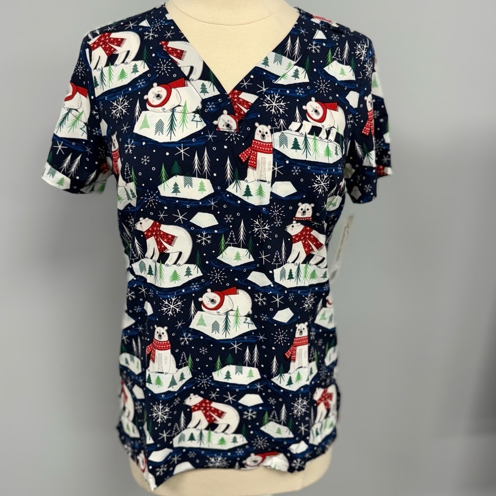 NWT Buttersoft Polar Bear Christmas Scrub Top Small Navy Blue Scrubs Trees Nurse